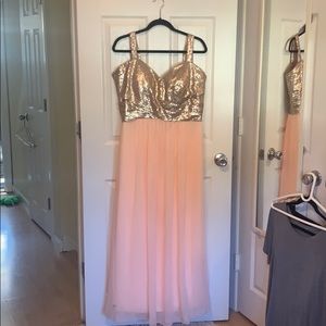 Pink and gold brides maid